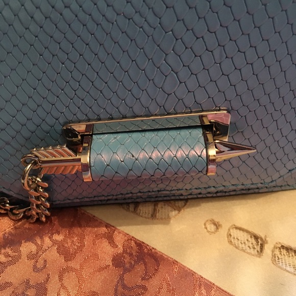 Mackage Mermaid Blue Sky Zoe crossbody clutch - Picture 5 of 12